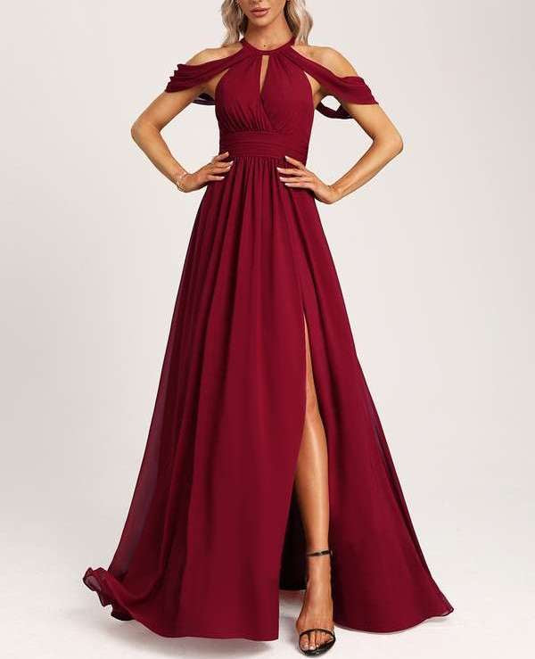 motel coti dress burgundy COTI DRESS IN BURGUNDY WITH BURGUNDY LACE from motel