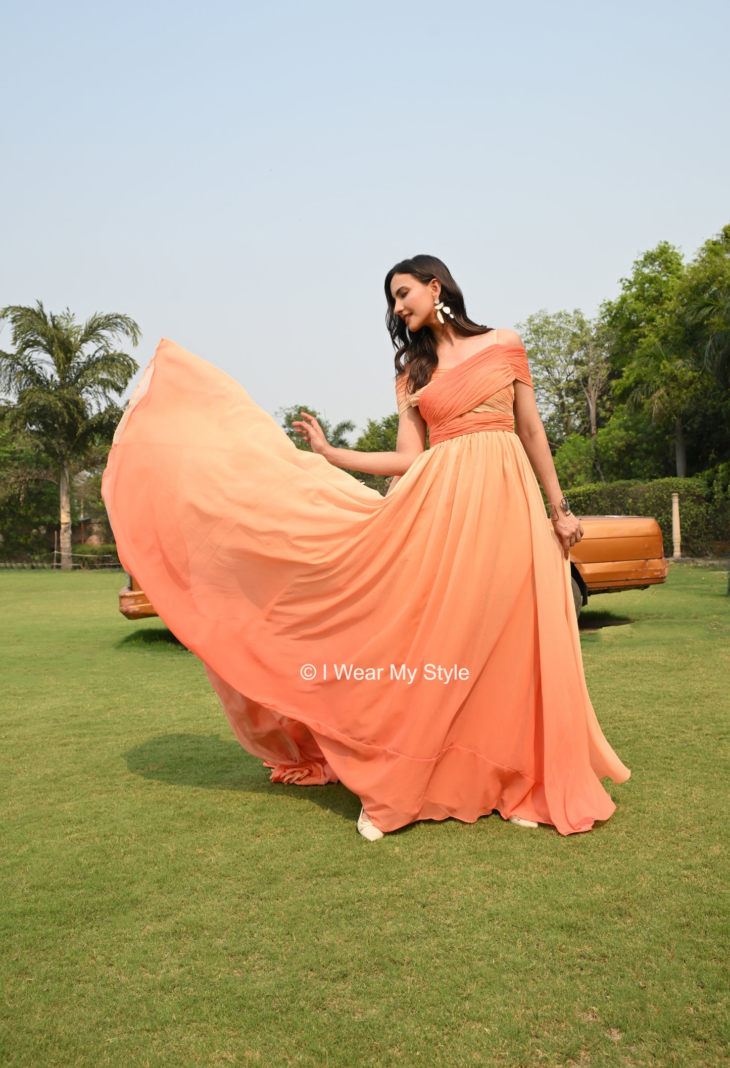 Midsummer night Dream Triple Layered Drape Twilight Mega Trail Prewedding Dress