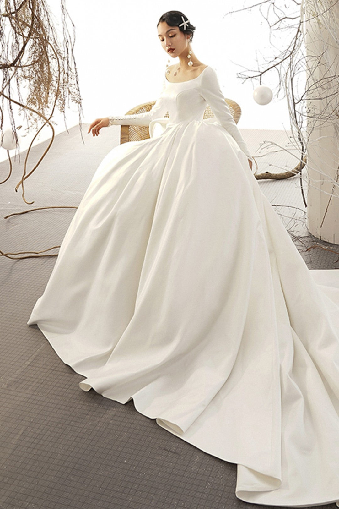 Scoop Neck Lace Long Sleeve Tied Back Satin Wedding Dress with Trail