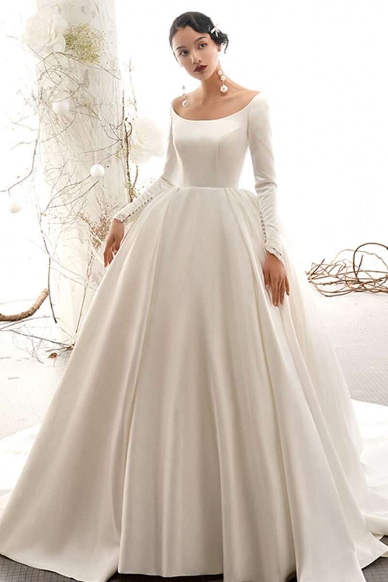 Scoop Neck Lace Long Sleeve Tied Back Satin Wedding Dress with Trail