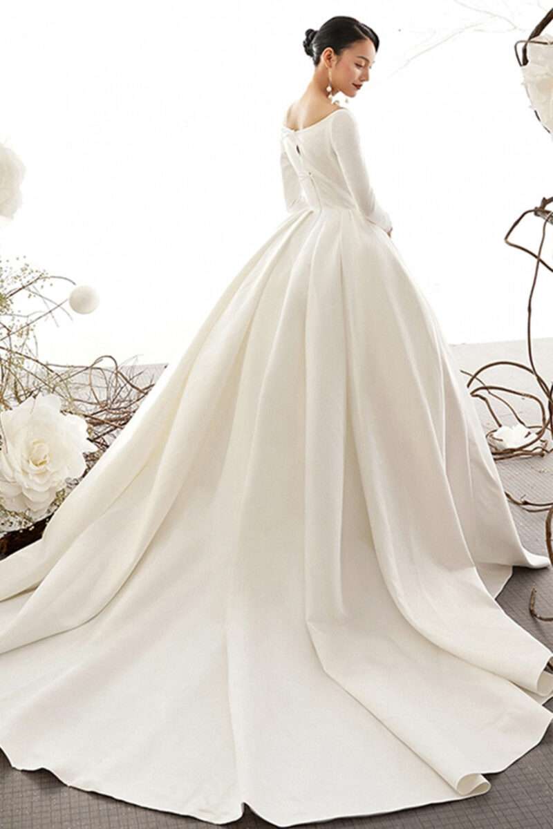 Scoop Neck Lace Long Sleeve Tied Back Satin Wedding Dress with Trail